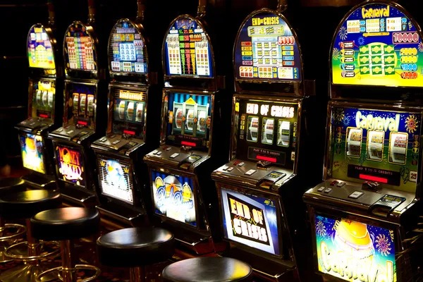 guile platform product categories: sportsbook, live dealer, slots, and esports